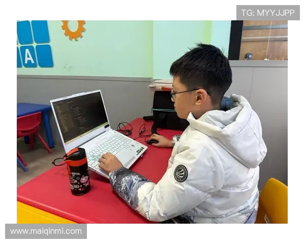 通过游戏体验编程乐趣轻松掌握编程基础技能的创新学习方式